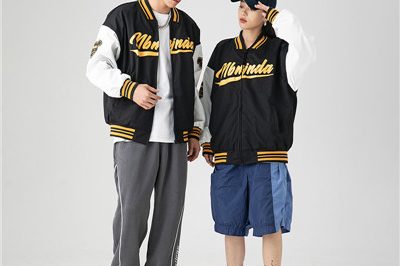 Embroidered long-sleeved American varsity jacket (3)