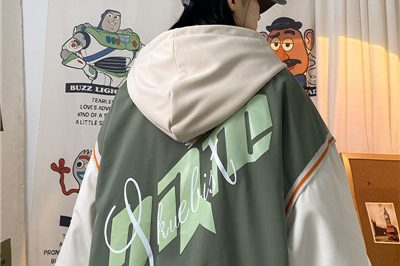 Loose trendy hooded varsity jacket wholesale (1)